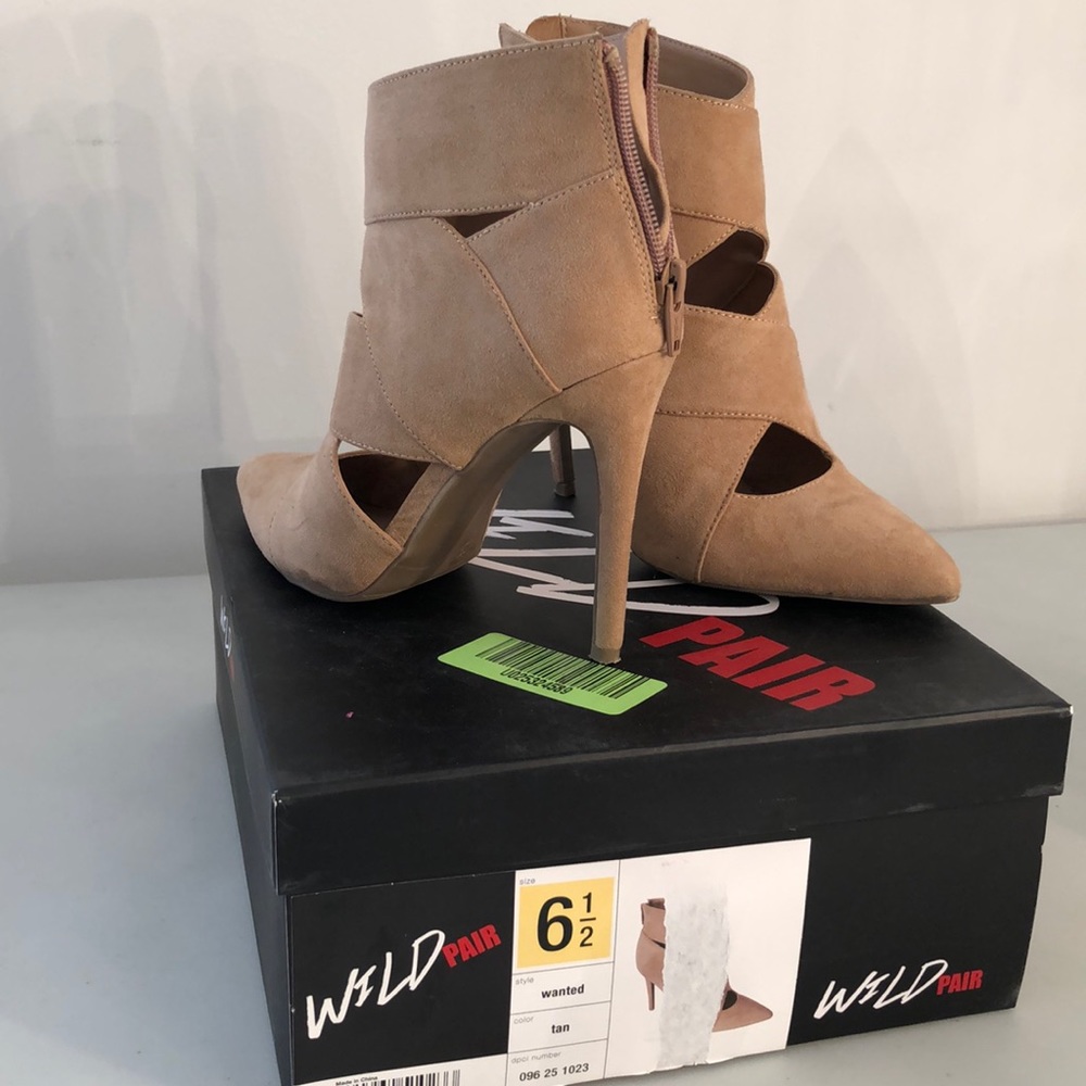 Wild Pair Tan pumps/ booties